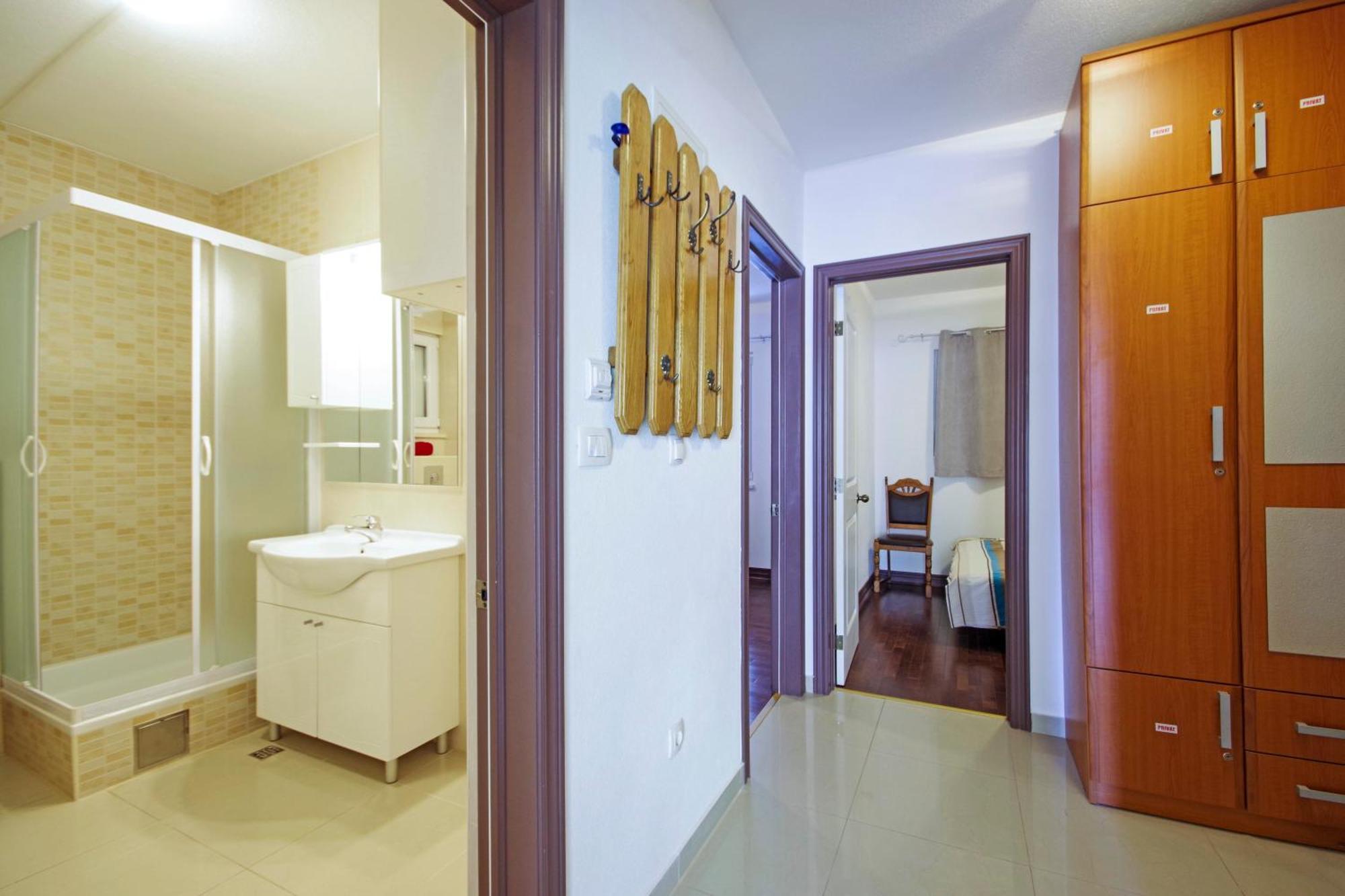 Apartmani Cezar Makarska Esterno foto