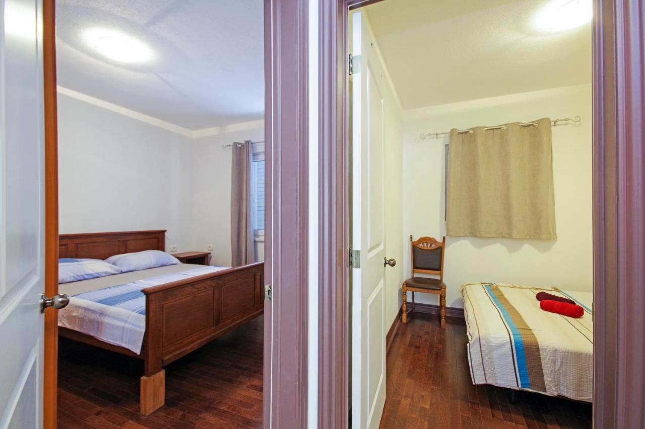 Apartmani Cezar Makarska Esterno foto